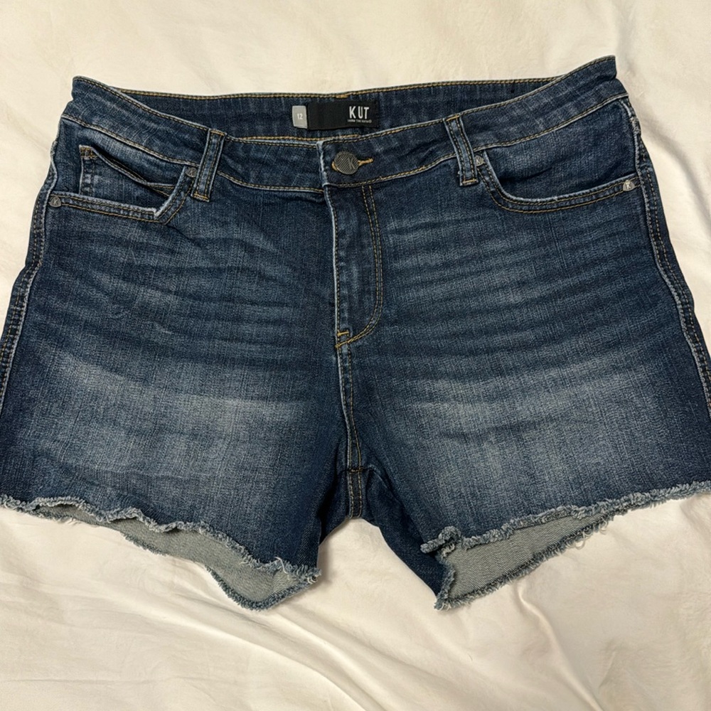 Kut from the Kloth Gidget Fray Short | Size 12
